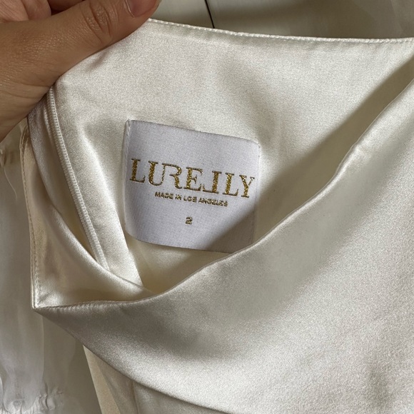 Lurelly Cloud Silk Dress - Picture 5 of 6